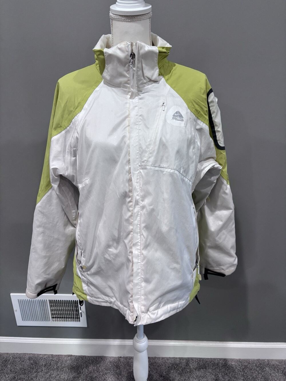 VTG Nike ACG 3-in-1 Ski Jacket Set Women's M White Green Layer 2 & 3. Used Flaws